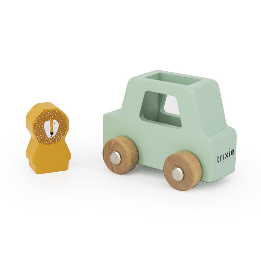 Wooden animal car set